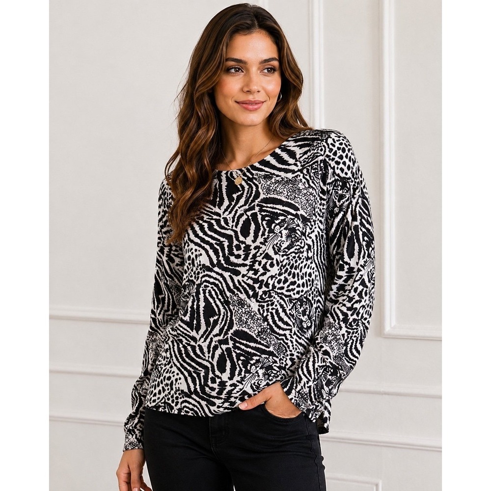 Elizabeth New York Women Animal Print Tiger Zebra Long Sleeve Sweater Top